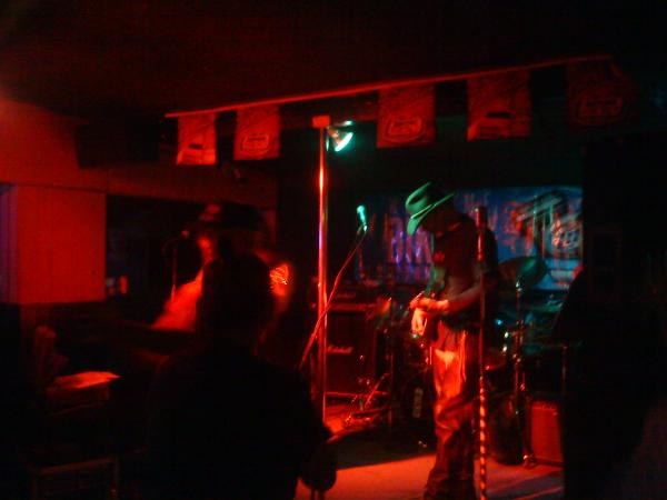 Barking Spiders at Bootsie`s