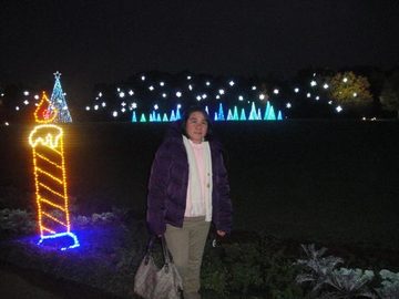 RAINZ AND HOT PEPPER SEENING THE LIGHTS! at Bellingrath Gardens in Theodore! on 12/22/2010