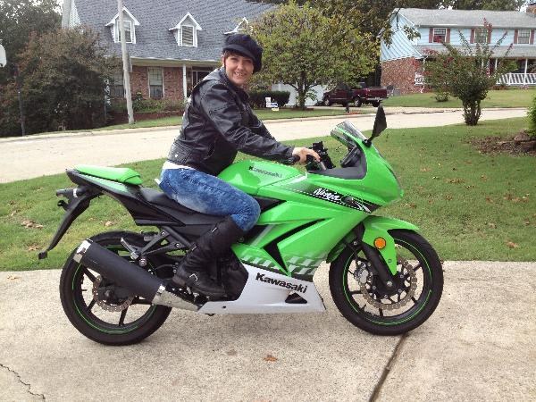 Six on her Ninja (Sep 2012)