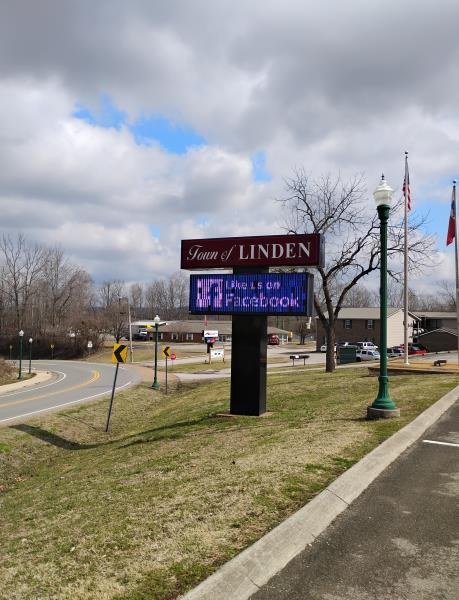 Sign for idiots at linden city Hall