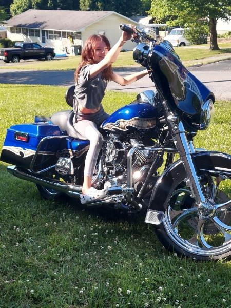 E Davis Bike with daughter Johnson city Tennessee