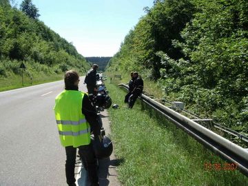 sandra with a green warning vesp